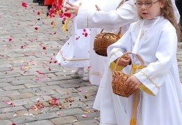 Boże Ciało - pokazuje zdjęcia w głównym katalogu albumu Boże Ciało