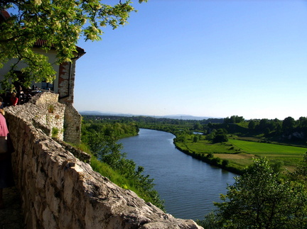 20160827174102-c137bb5d